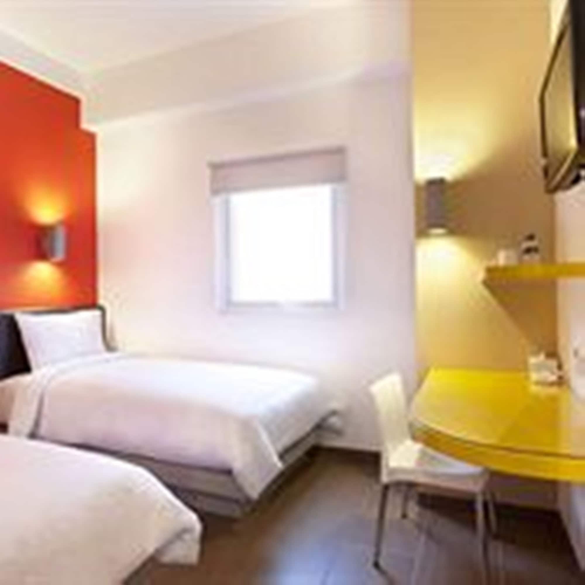 Amaris Hotel Cihampelas Bandung Eksteriør billede